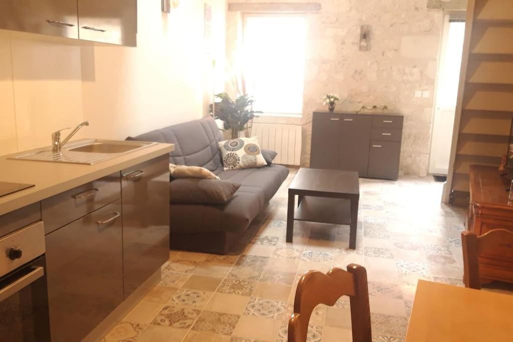Logement Neuf Et Cosy Proche Centre Ville Chinon Zewnętrze zdjęcie